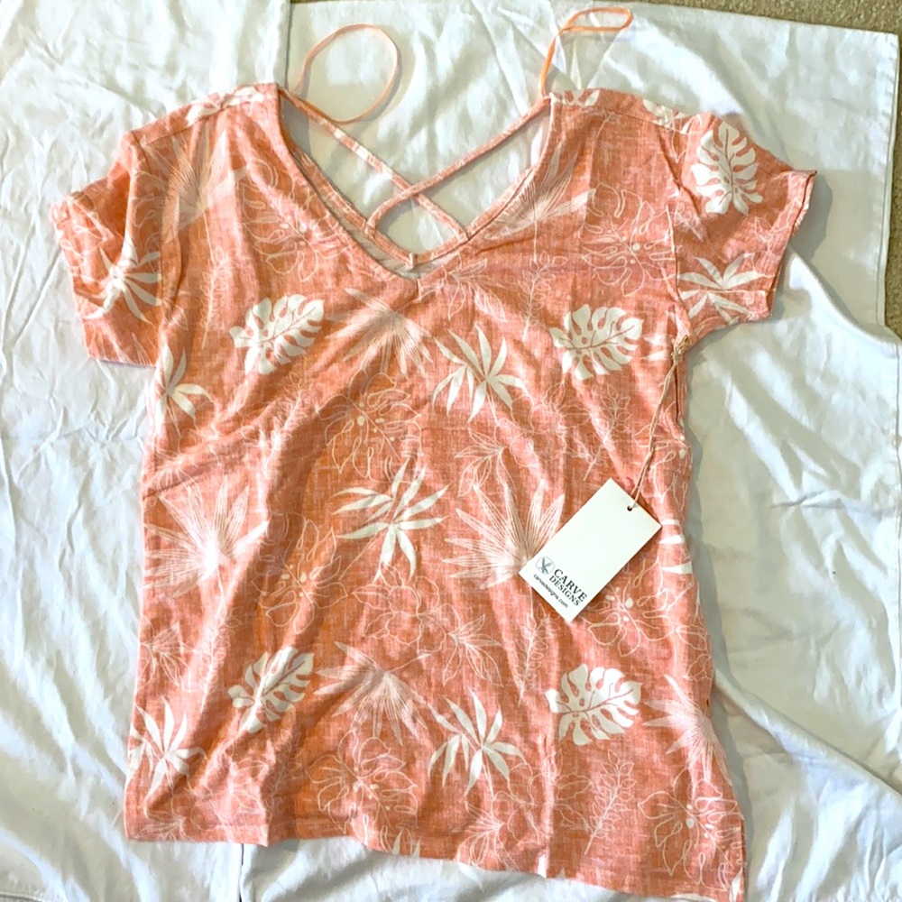 NWT Carve Designs Tshirt